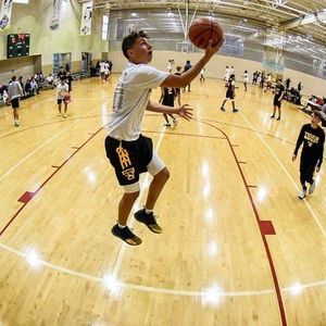 Meet your Posher, Laurie